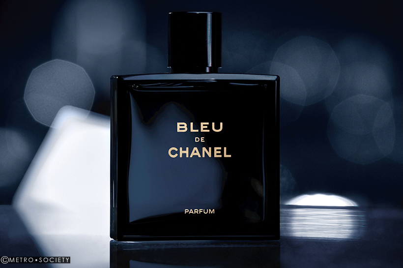 Parfum de Bleu De Chanel photo éditorial. Image du parfum - 105307506