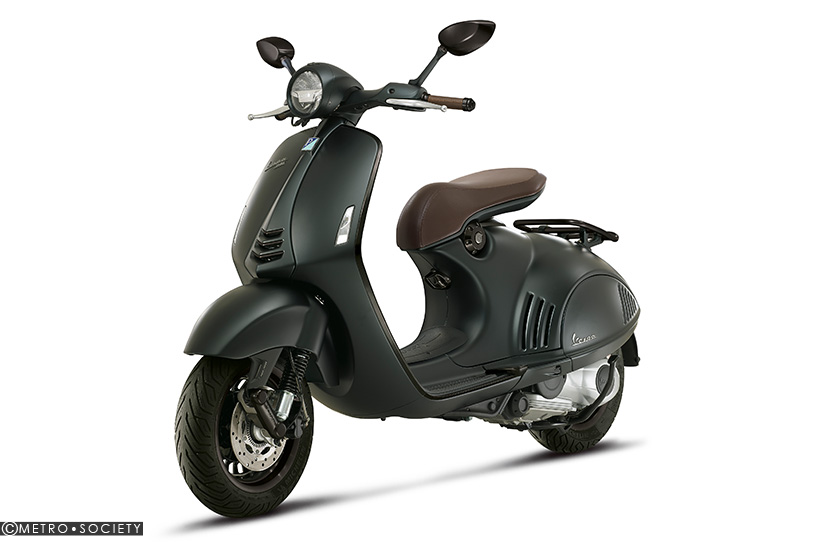 Vespa 946 Emporio Armani 3D model