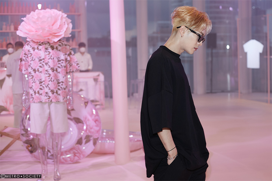 TEAM WANG design • SPARKLES -MUDANCE