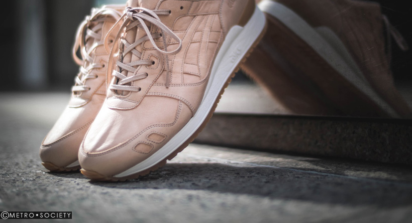 chunky sneakers tan